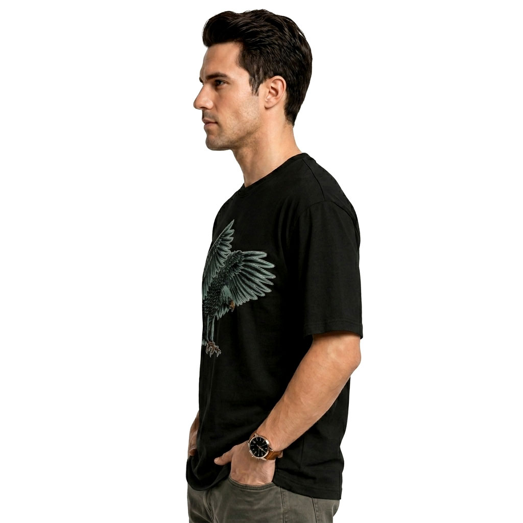 Men’s Oversized Black Graphic T-Shirt – Majestic Soaring Eagle Design